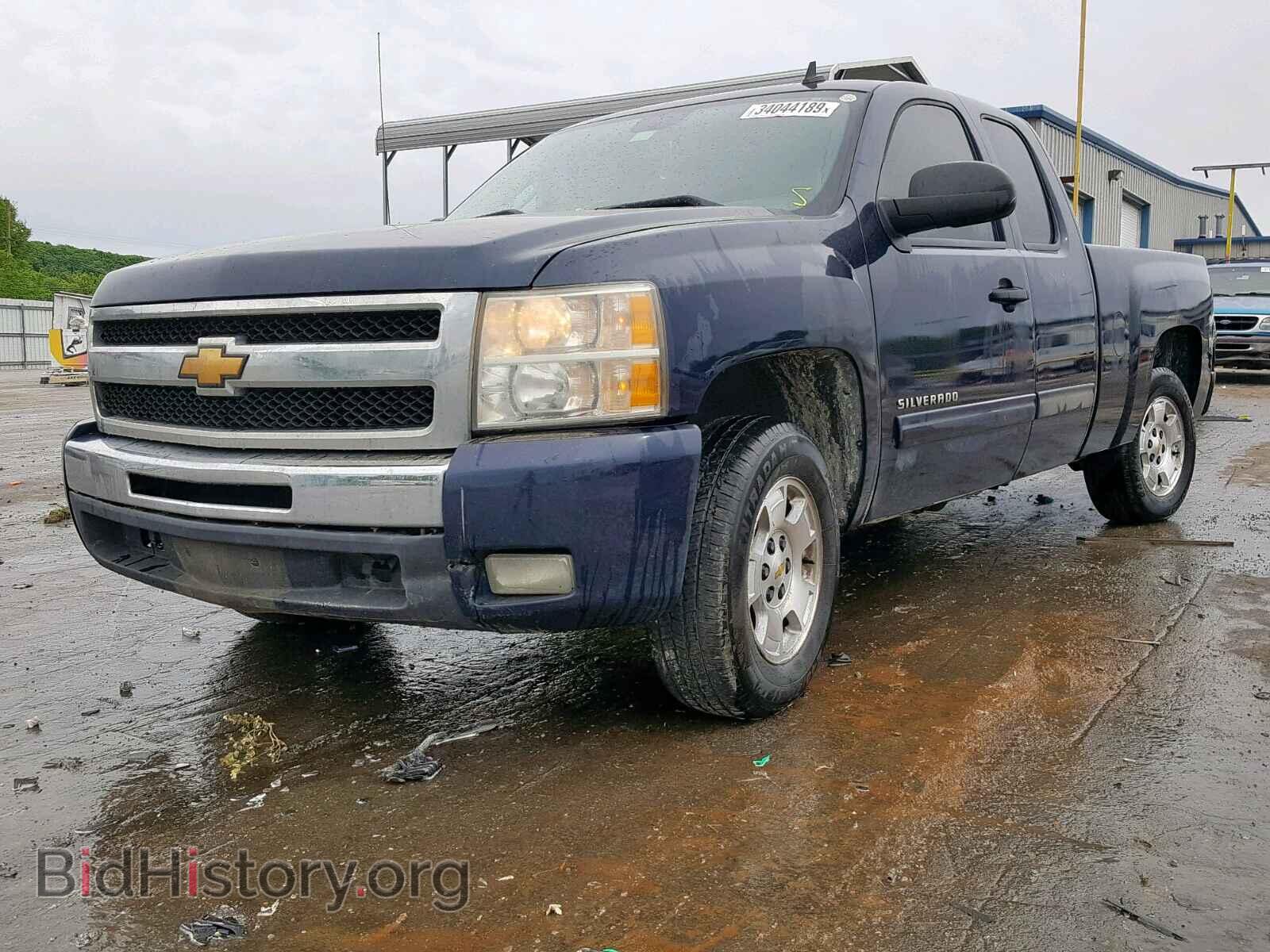 2011 CHEVROLET SILVERADO - VIN: 1GCRCSE08BZ259708 - Photo 2