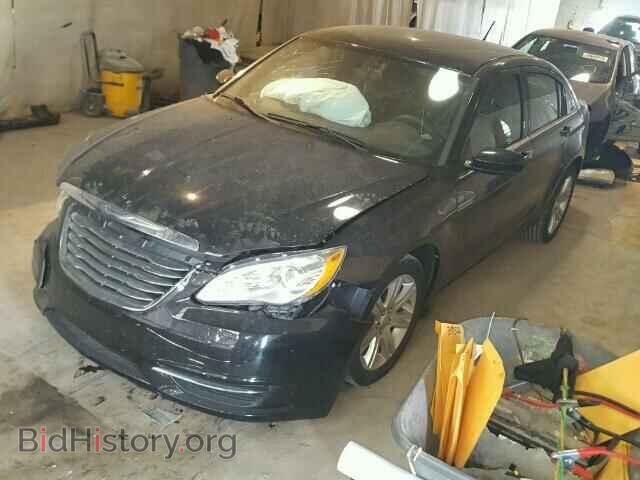 2013 CHRYSLER 200 - VIN: 1C3CCBAB0DN670208 - Фото 2
