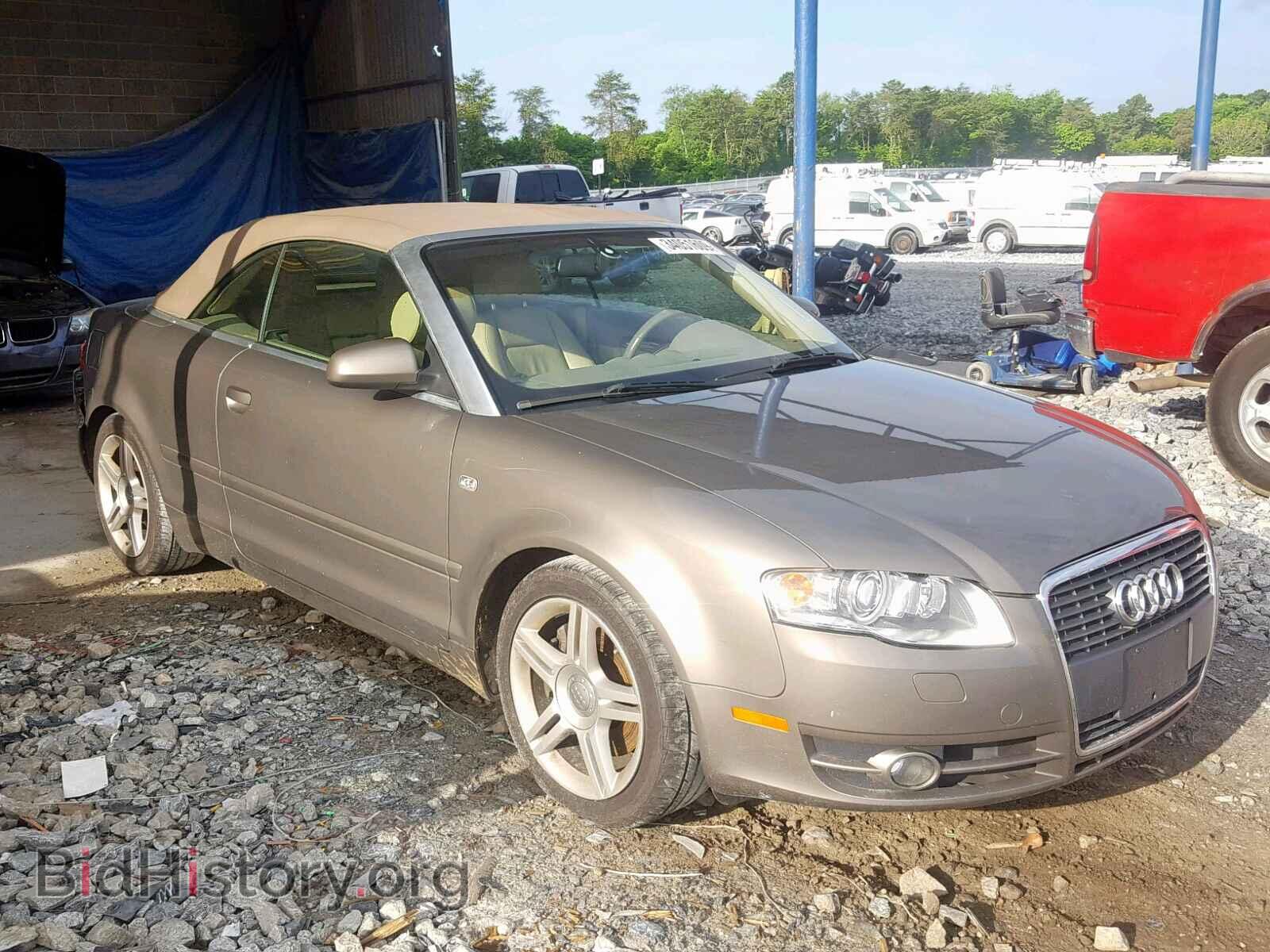 Фотография WAUAF48H78K006170 - AUDI A4 2008