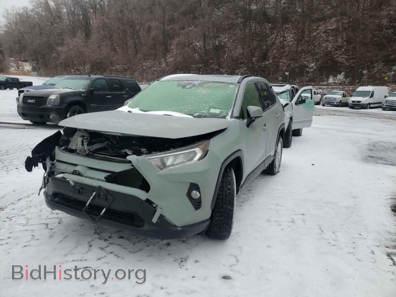 2019 TOYOTA RAV4 - VIN: JTMP1RFV8KD043774 - Фото 2