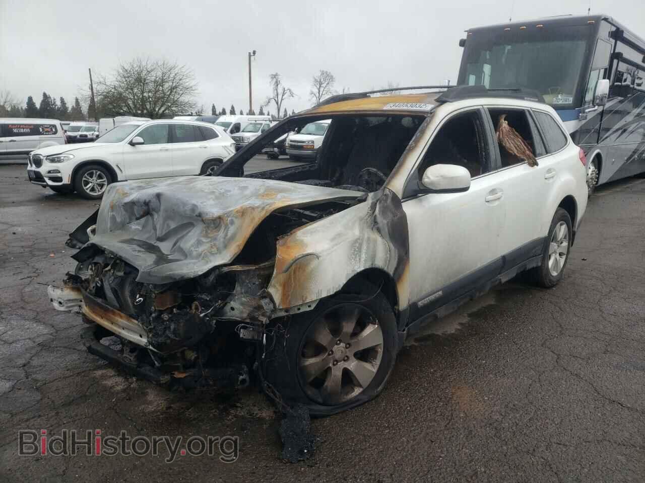 2012 SUBARU OUTBACK - VIN: 4S4BRBCC1C3233125 - Photo 2