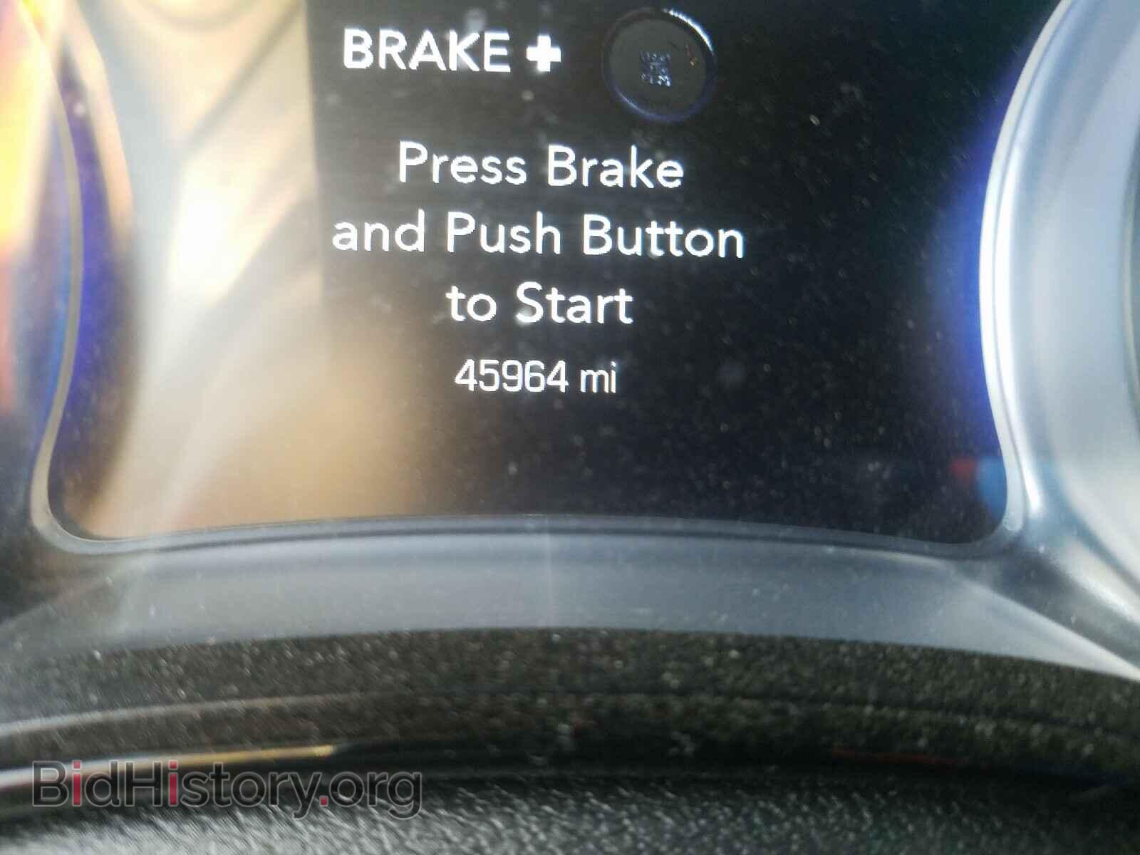 2018 CHRYSLER 300 - VIN: 2C3CCABG0JH239909 - Фото 8