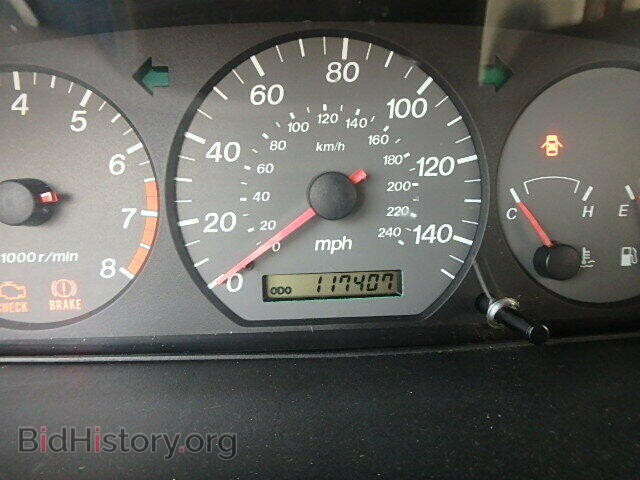 2000 MAZDA 626 - VIN: 1YVGF22E7Y5114751 - Фото 8