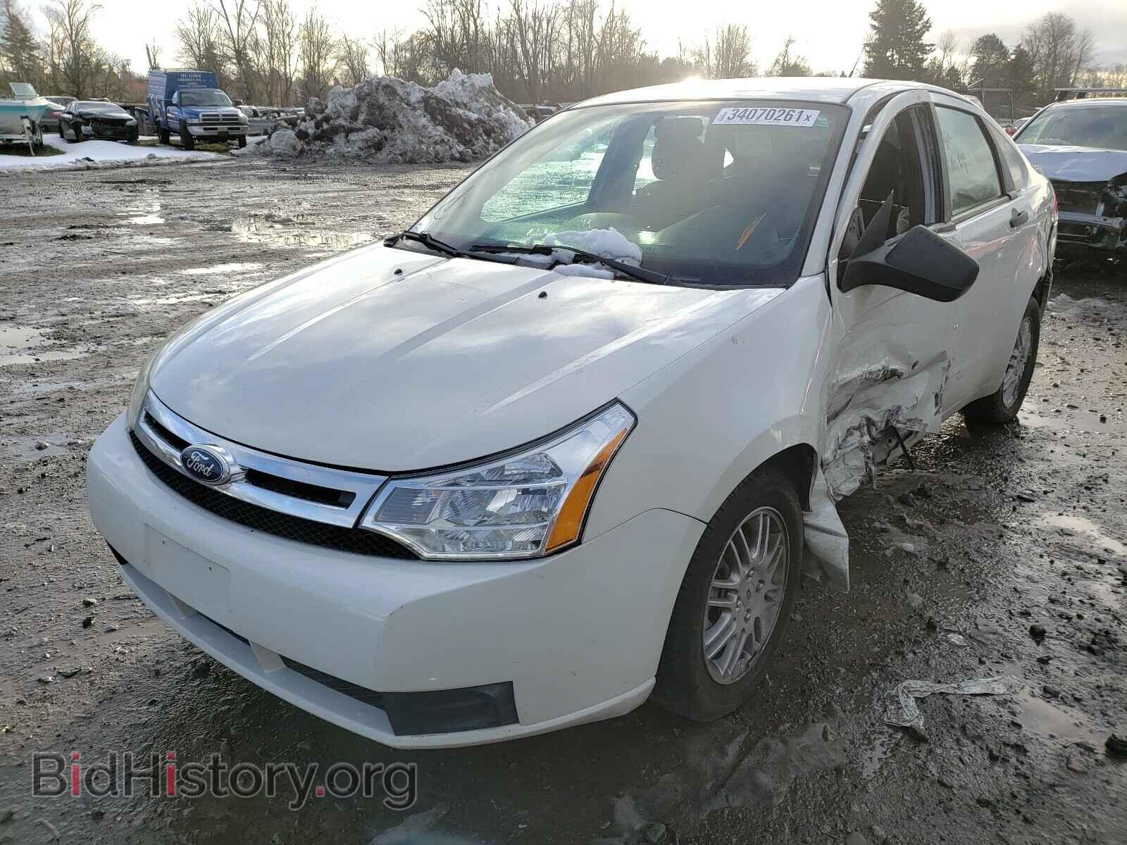 2011 FORD FOCUS - VIN: 1FAHP3FN8BW151970 - Фото 2