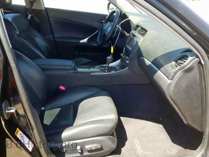 2011 Lexus IS (VIN JTHBF5C25B5144858) — фото 5 из 10