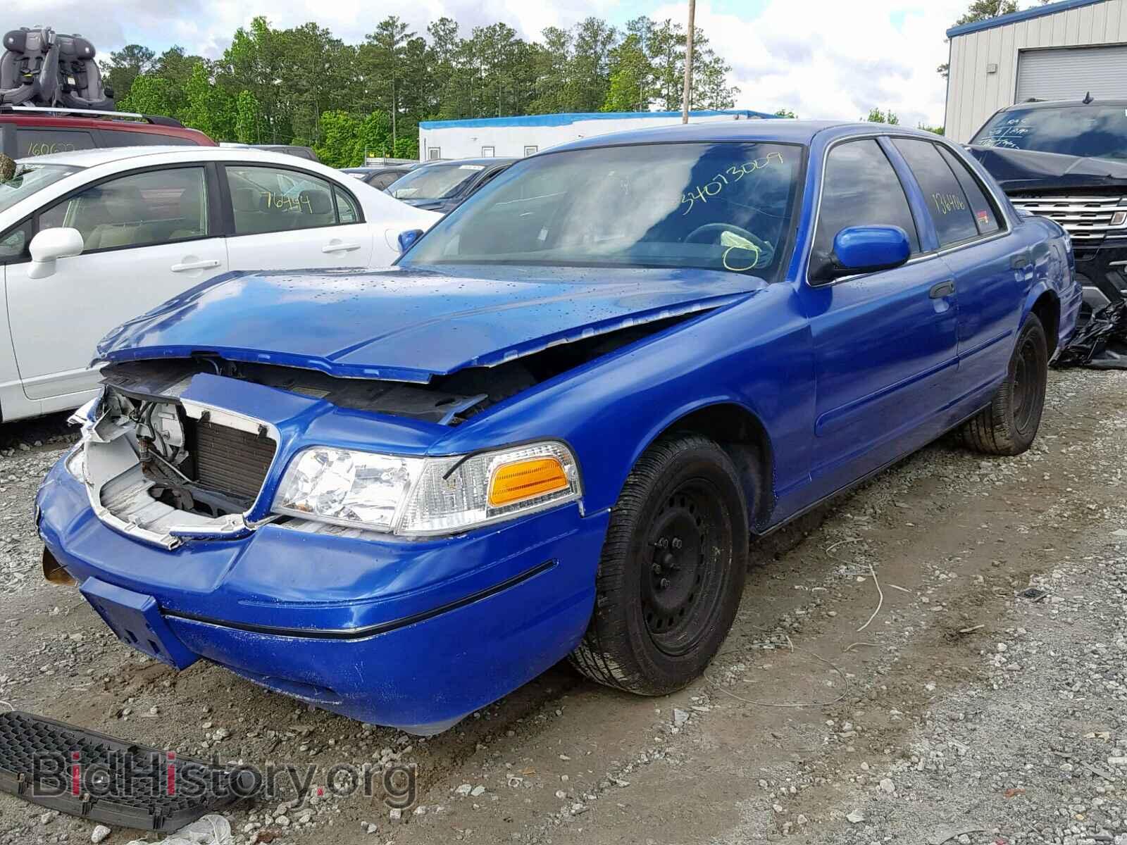 2000 FORD CROWN VIC - VIN: 2FAFP71W1YX102282 - Фото 2