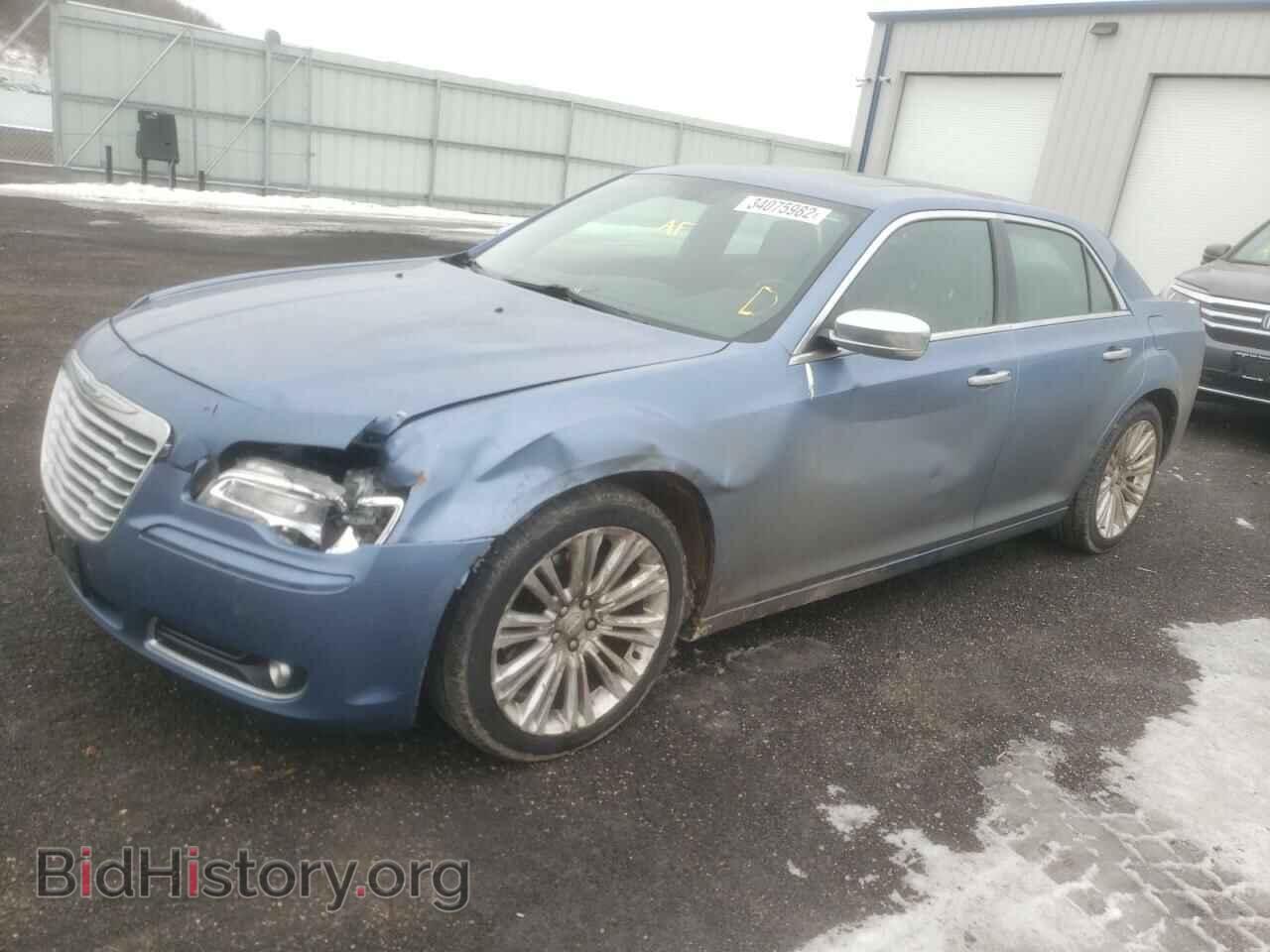 2011 CHRYSLER 300 - VIN: 2C3CA6CT5BH547366 - Фото 2