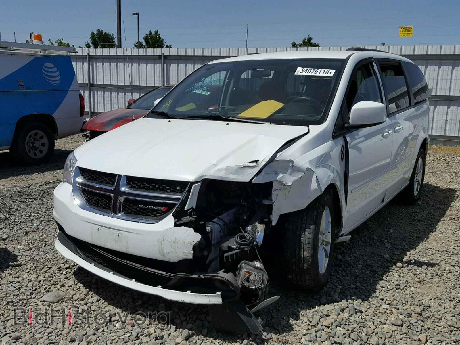 2014 DODGE CARAVAN - VIN: 2C4RDGCG0ER429861 - Фото 2