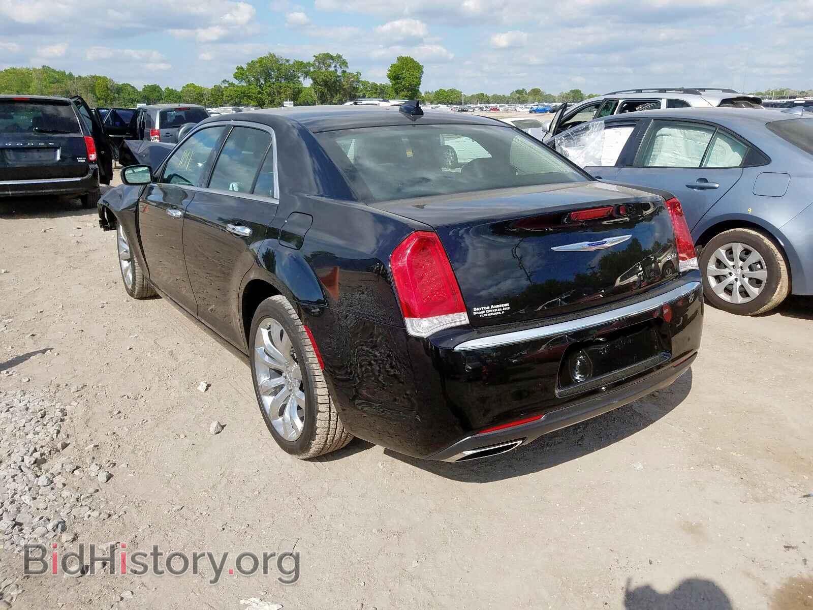 2019 CHRYSLER 300 - VIN: 2C3CCAEG9KH606089 - Фото 3