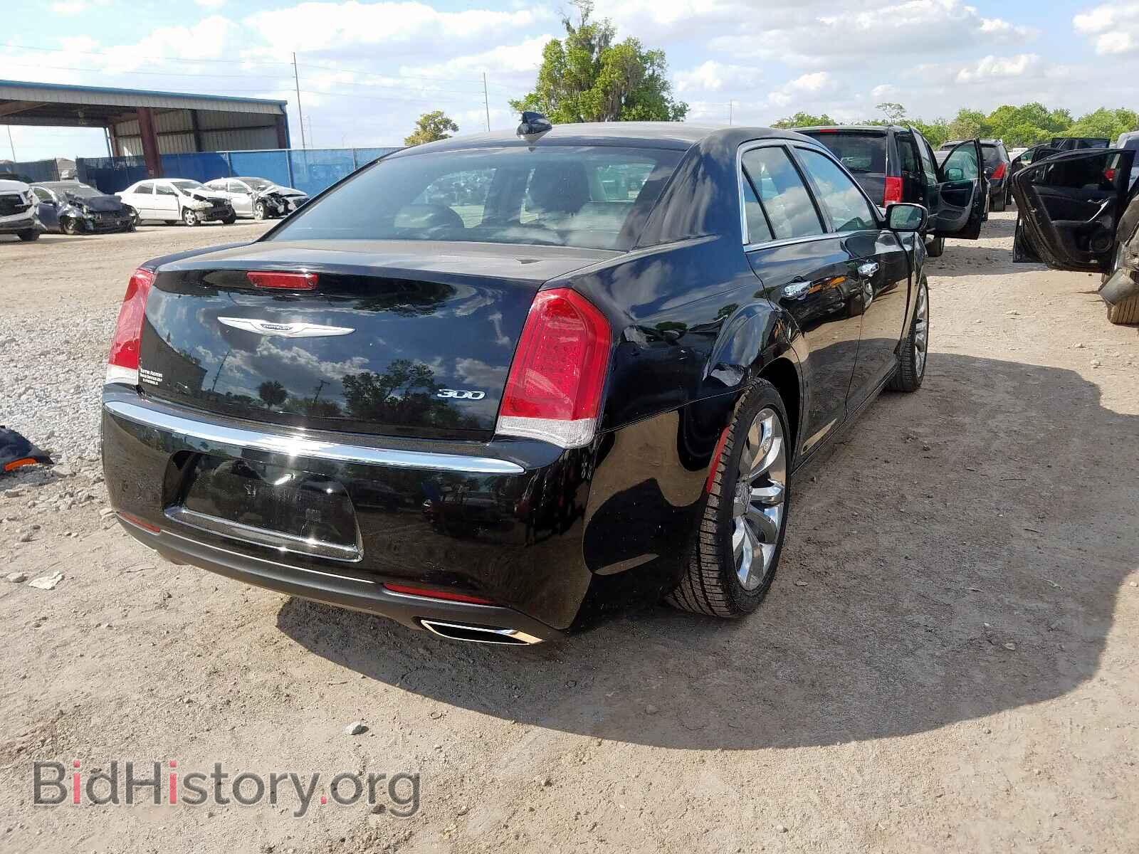 2019 CHRYSLER 300 - VIN: 2C3CCAEG9KH606089 - Фото 4