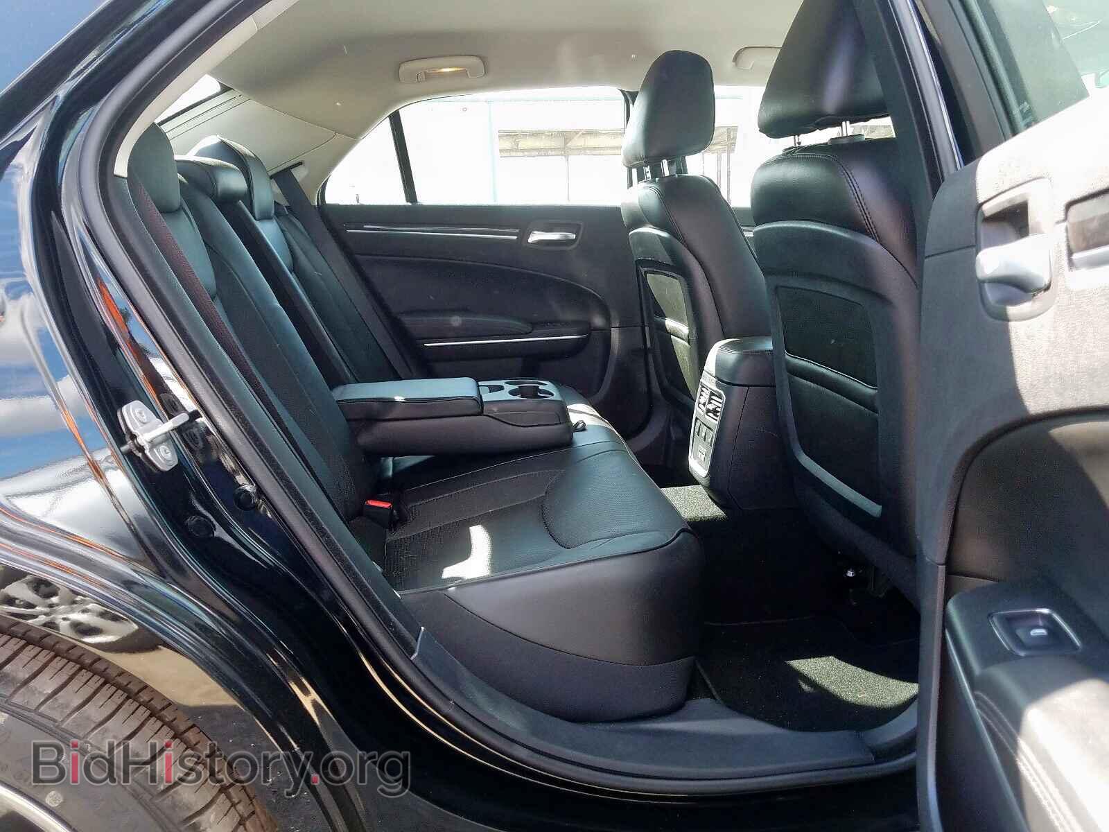 2019 CHRYSLER 300 - VIN: 2C3CCAEG9KH606089 - Фото 6