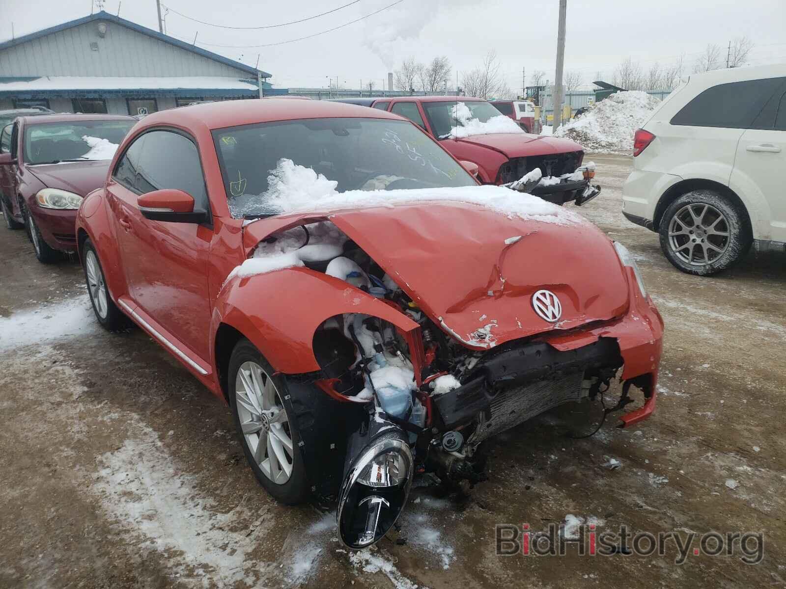 Фотография 3VWJ17AT1HM628237 - VOLKSWAGEN BEETLE 2017