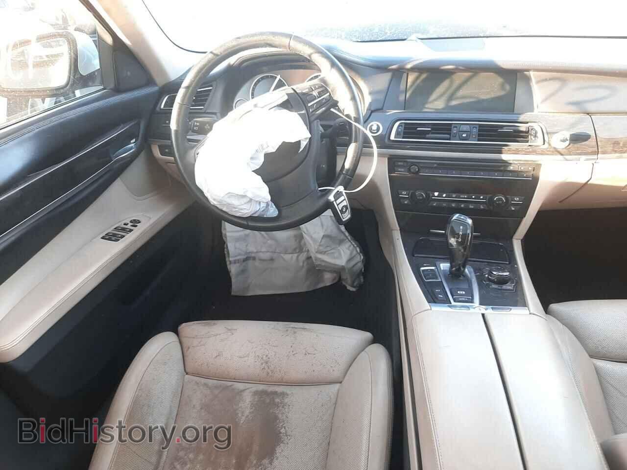 2011 BMW 7 SERIES - VIN: WBAKB8C57BC851946 - Фото 9