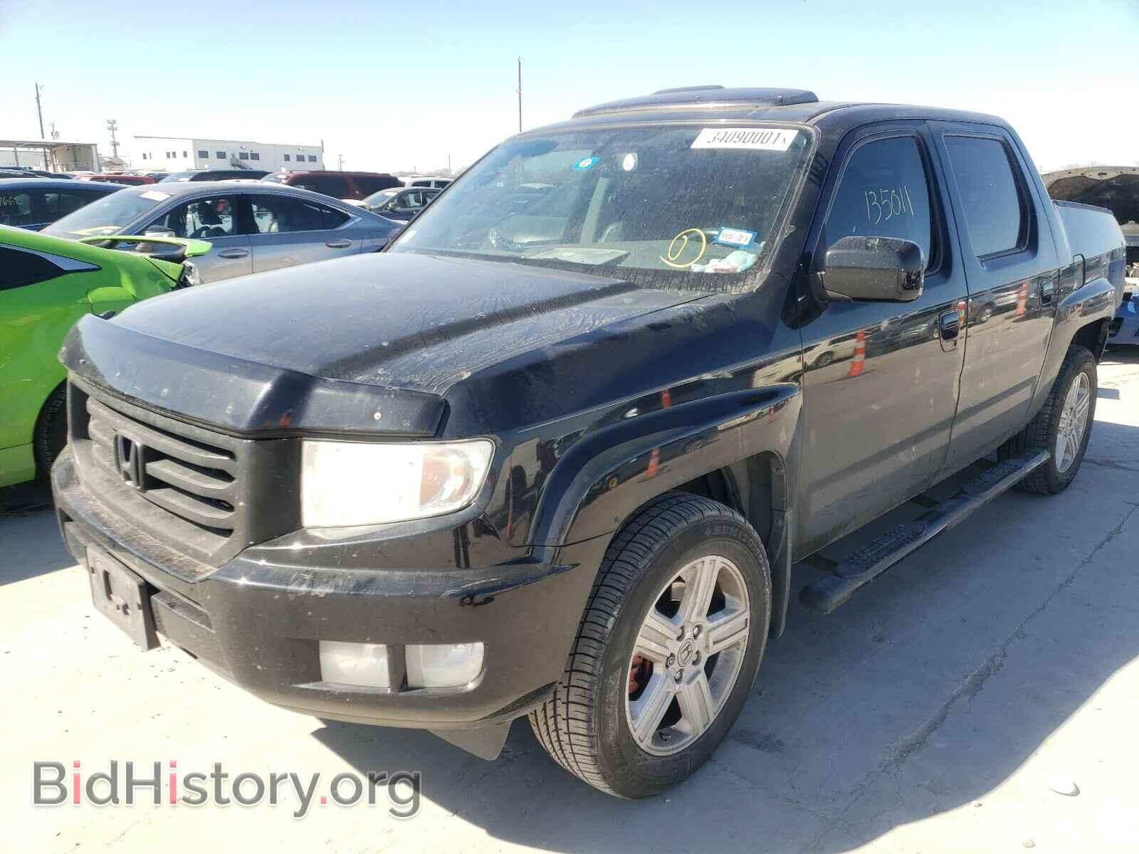 2013 HONDA RIDGELINE - VIN: 5FPYK1F52DB008024 - Фото 2
