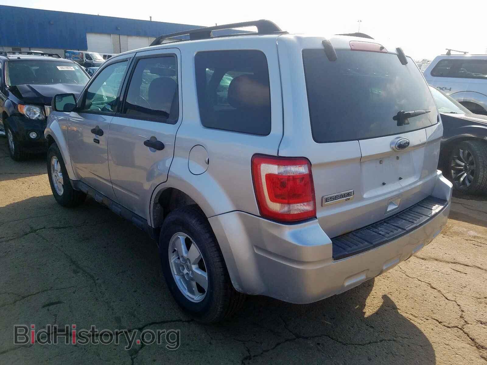 2011 FORD ESCAPE - VIN: 1FMCU0D76BKA24766 - Фото 3