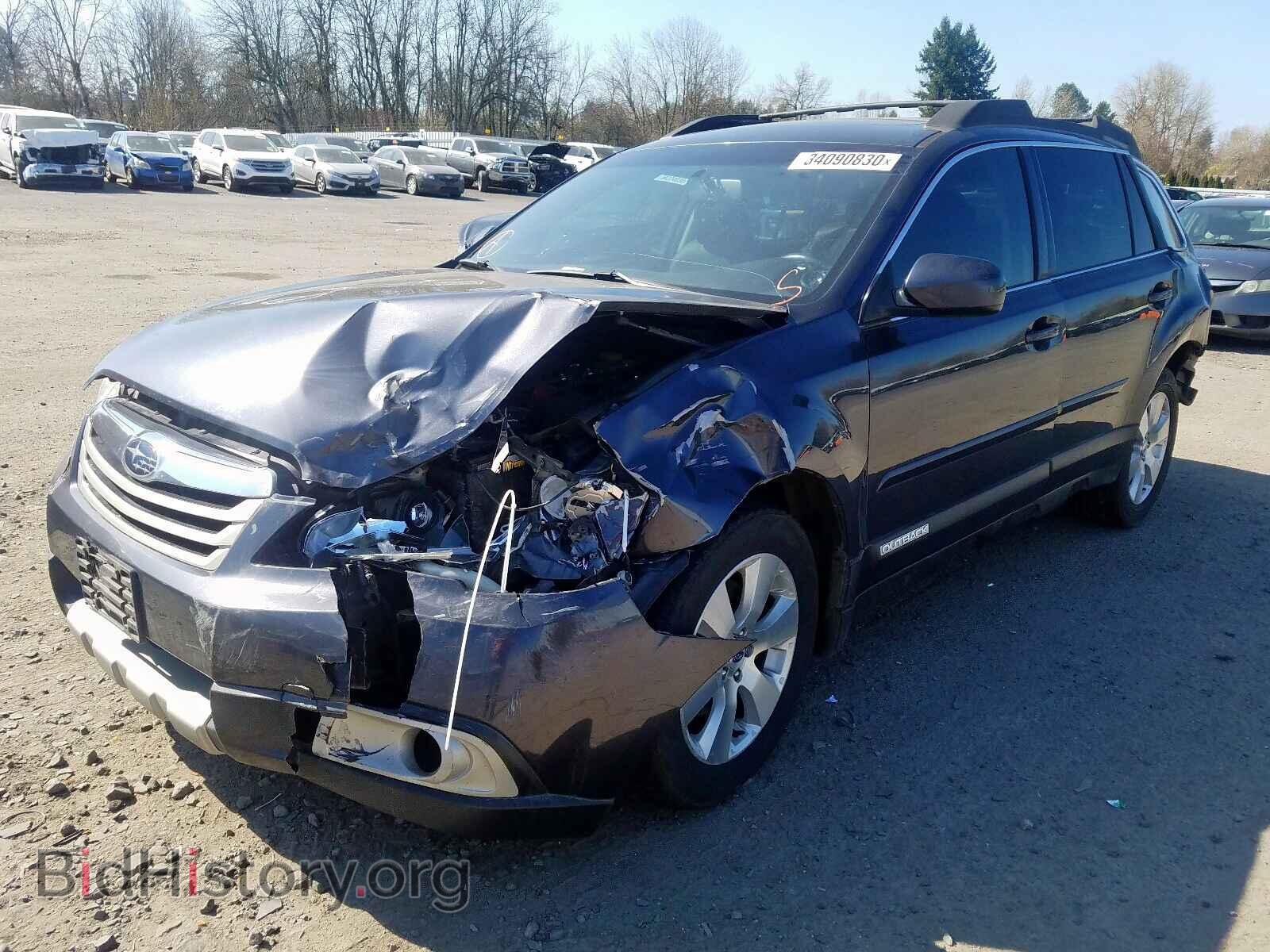 2011 SUBARU OUTBACK - VIN: 4S4BRDLC8B2428302 - Photo 2