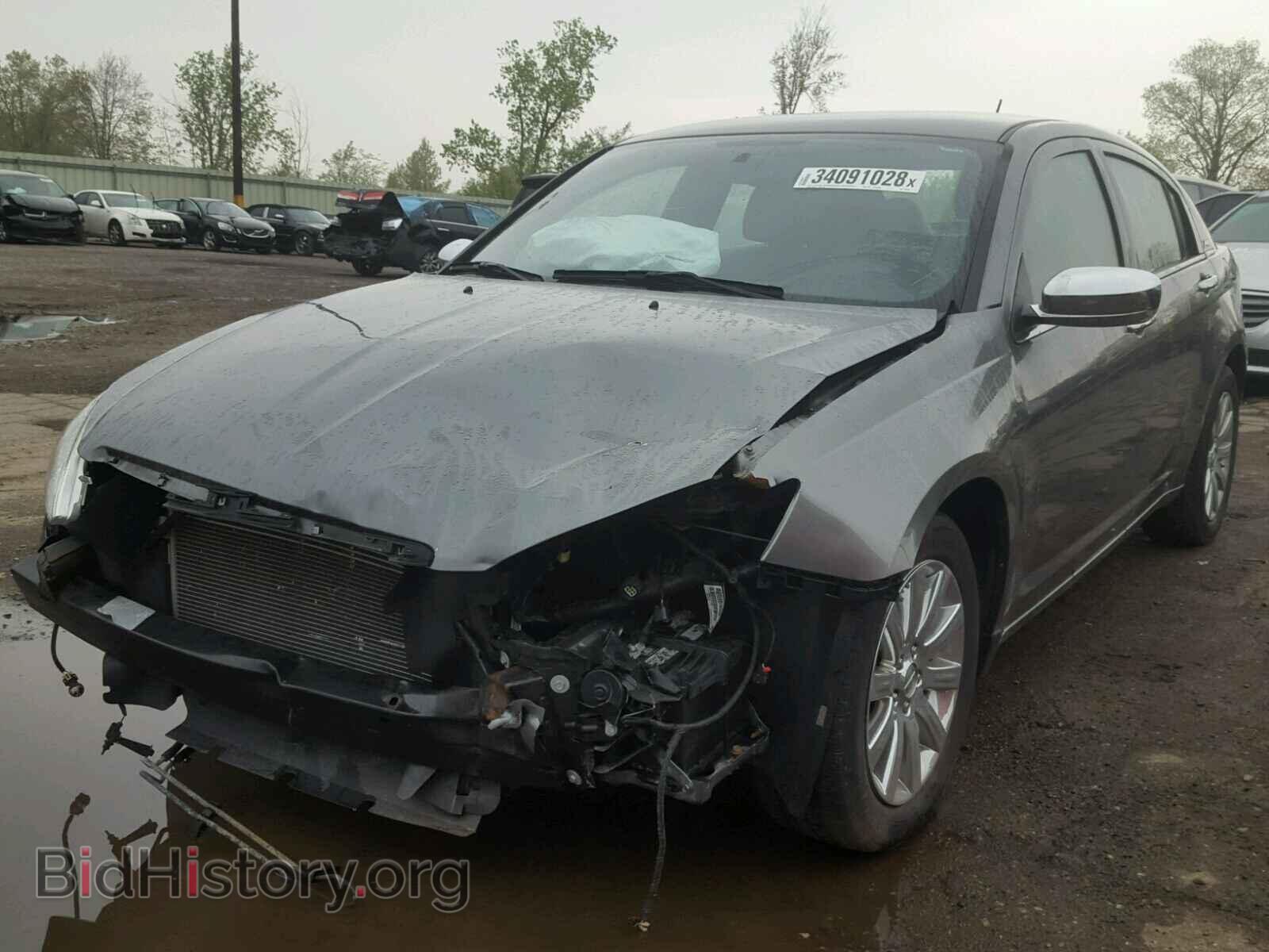 2013 CHRYSLER 200 - VIN: 1C3CCBCG5DN523357 - Photo 2