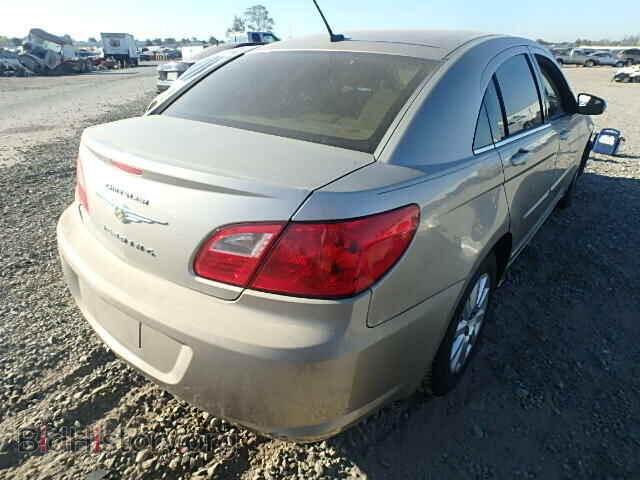 2009 CHRYSLER SEBRING - VIN: 1C3LC46B09N530994 - Фото 4