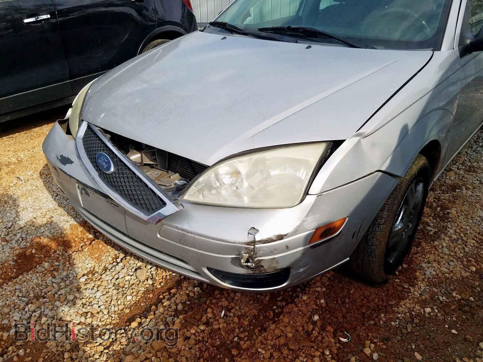 2007 FORD FOCUS - VIN: 1FAFP34N07W197312 - Фото 9