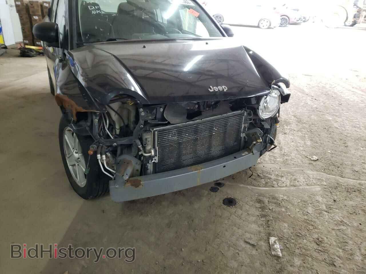 2008 JEEP COMPASS - VIN: 1J8FT47048D735429 - Photo 9