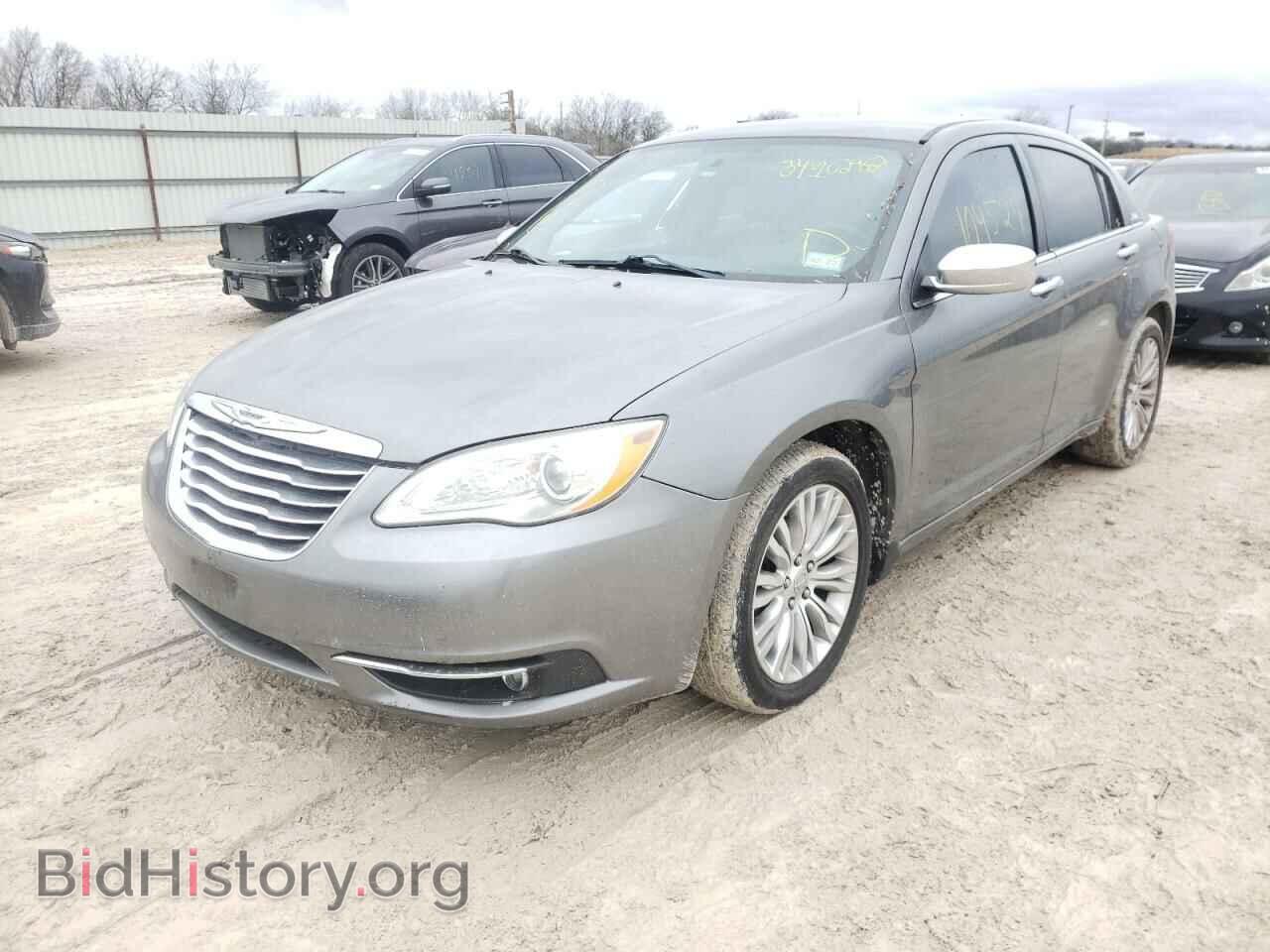 2012 CHRYSLER 200 - VIN: 1C3CCBCG0CN214880 - Фото 2