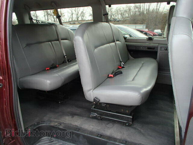 2010 FORD ECONOLINE - VIN: 1FBSS3BL5ADA95469 - Фото 6