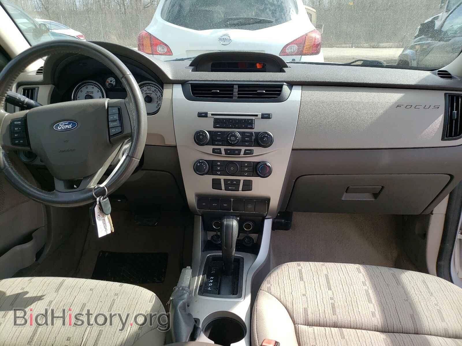 2008 FORD FOCUS - VIN: 1FAHP35N98W258990 - Фото 9