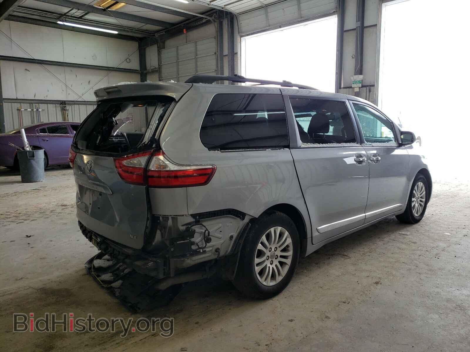 2017 TOYOTA SIENNA - VIN: 5TDYZ3DC5HS856496 - Фото 4