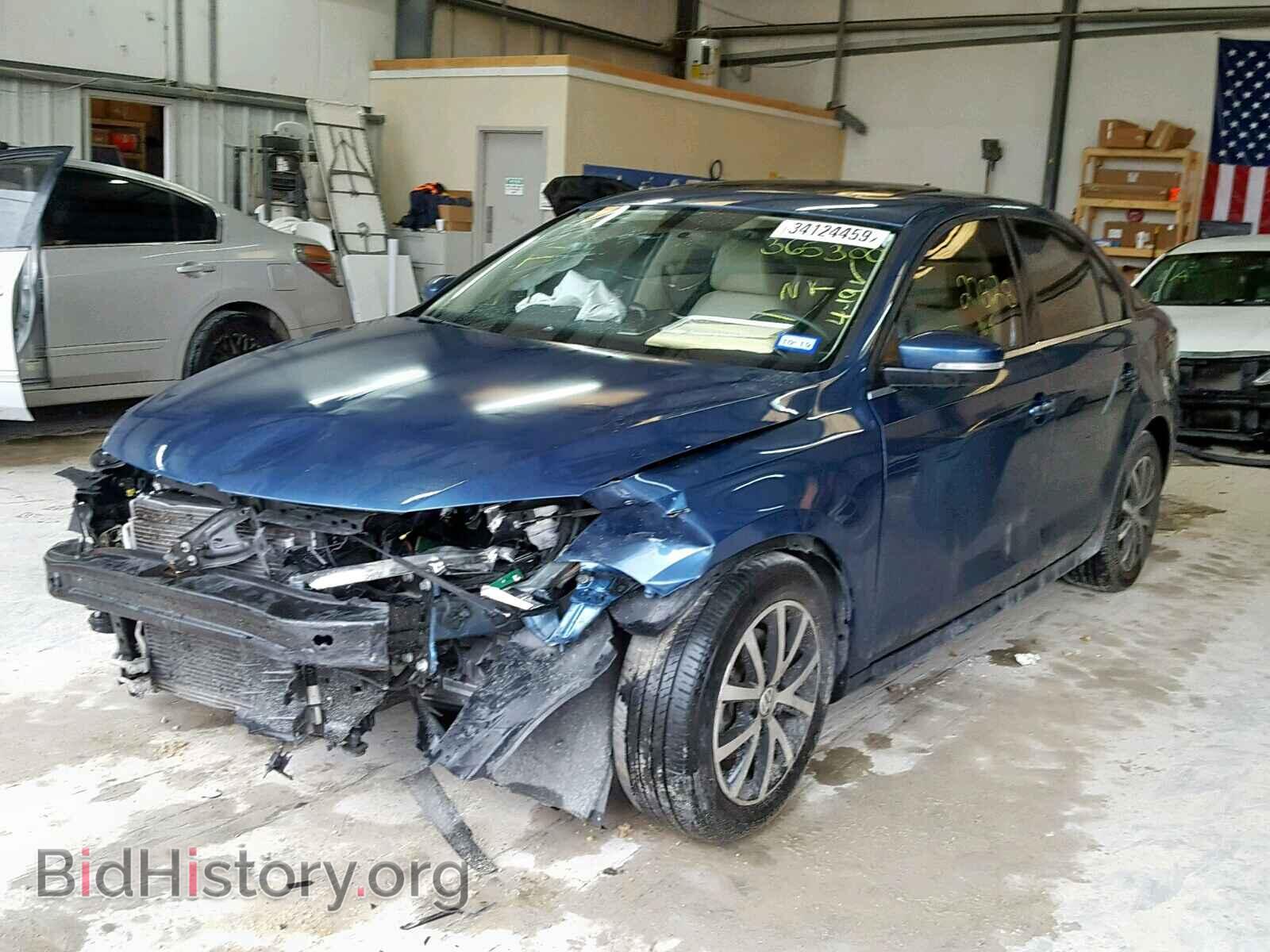 2017 VOLKSWAGEN JETTA - VIN: 3VWDB7AJ2HM365300 - Фото 2