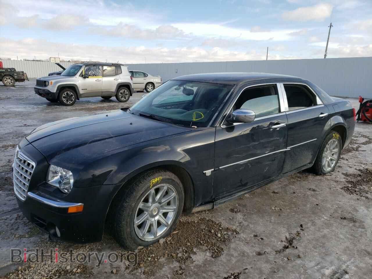 2006 CHRYSLER 300 - VIN: 2C3KA63H96H106823 - Фото 2