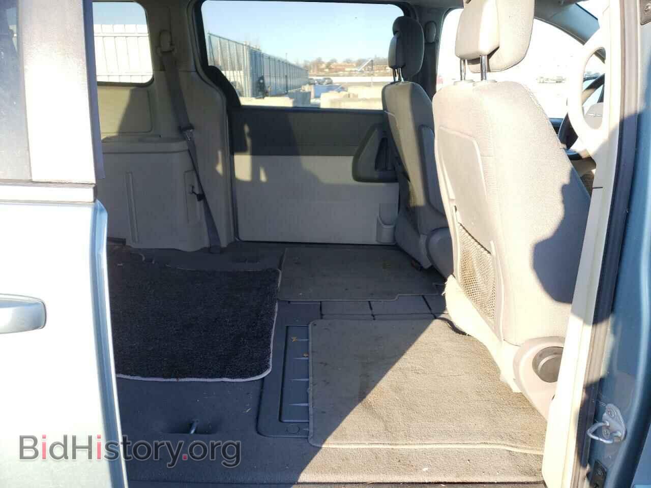 2010 CHRYSLER MINIVAN - VIN: 2A4RR2D11AR365669 - Фото 6