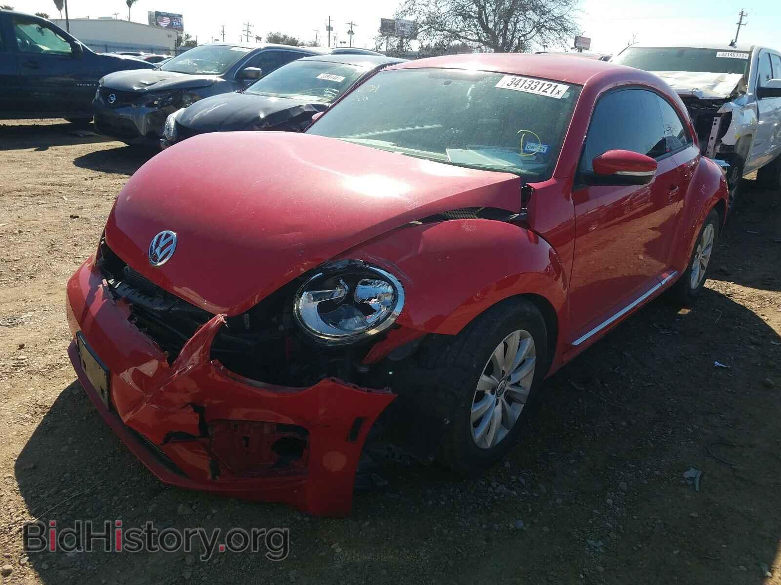 2019 VOLKSWAGEN BEETLE - VIN: 3VWFD7ATXKM706082 - Фото 2