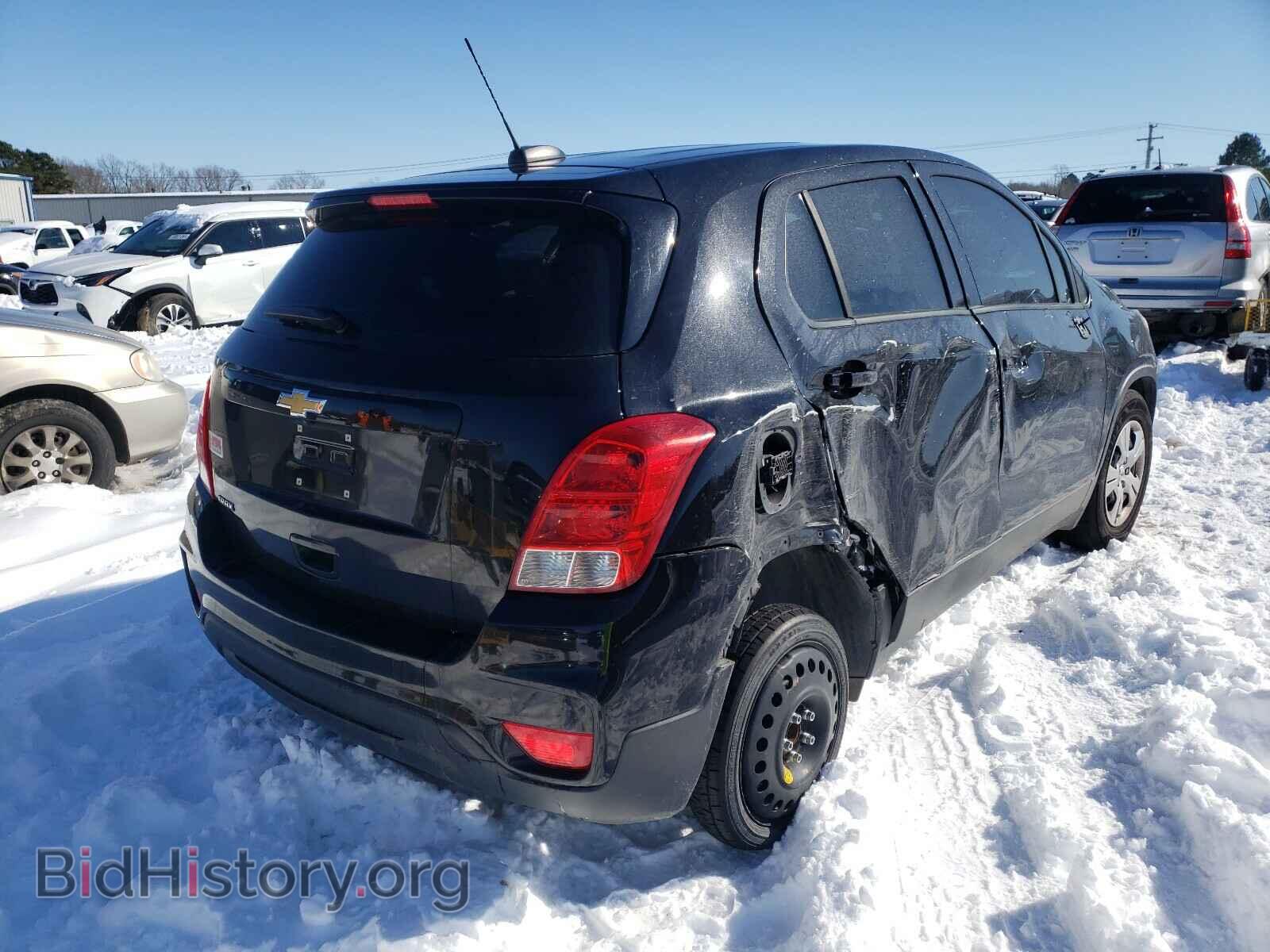 2017 CHEVROLET TRAX - VIN: 3GNCJKSB7HL214574 - Фото 4