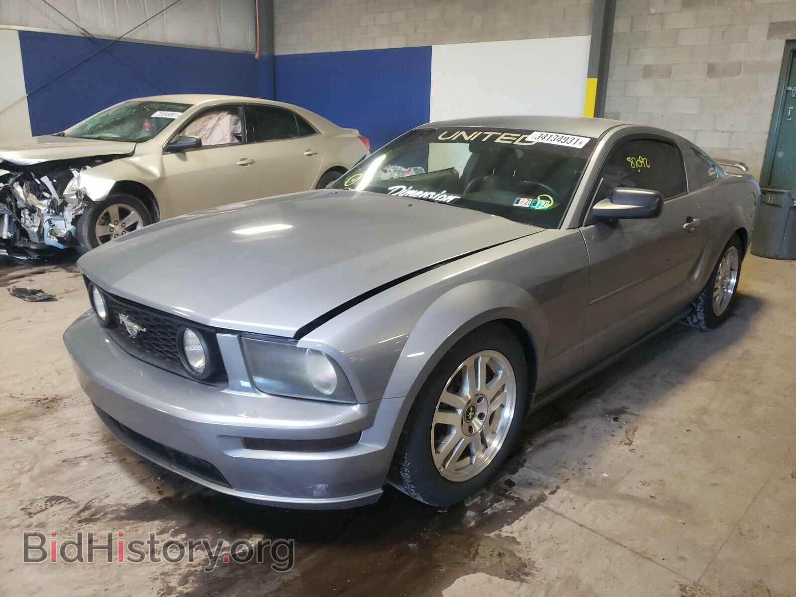 2007 FORD MUSTANG - VIN: 1ZVFT82H875343569 - Фото 2