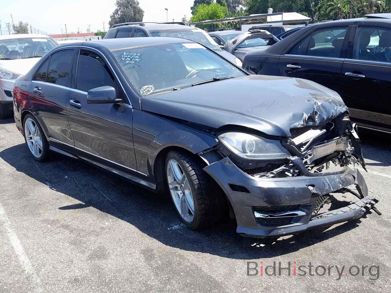 Photo WDDGF4HB2DA759054 - MERCEDES-BENZ C 250 2013