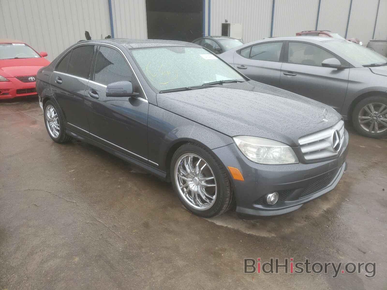 Photo WDDGF8BB7AF407232 - MERCEDES-BENZ C CLASS 2010