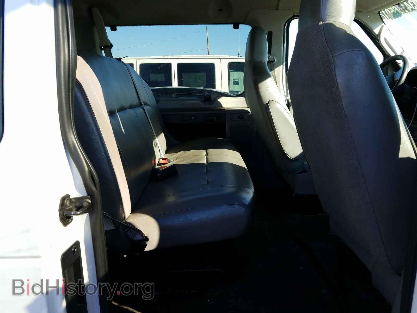 2011 FORD ECONOLINE - VIN: 1FBNE3BL0BDA15825 - Photo 6