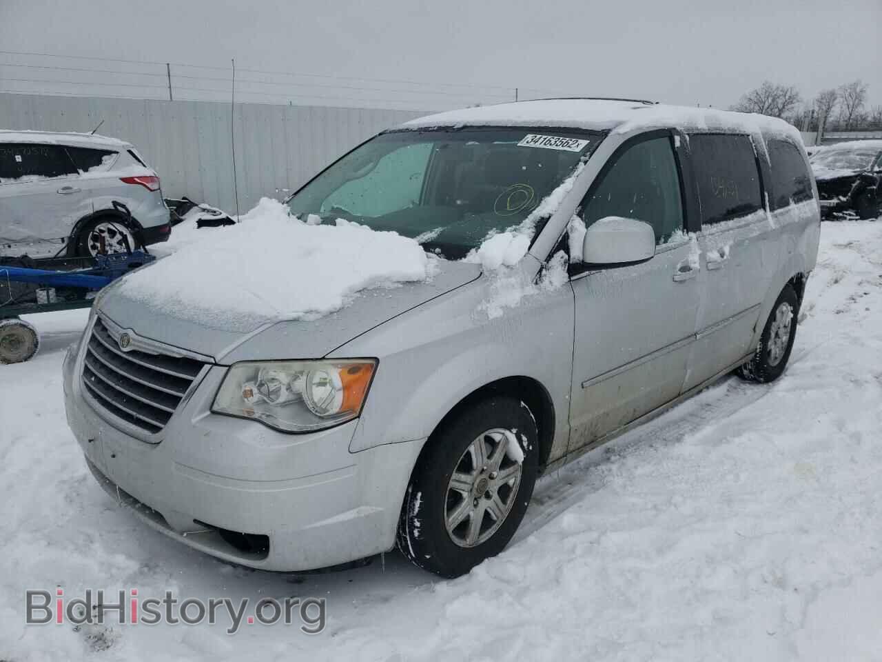 2010 CHRYSLER MINIVAN - VIN: 2A4RR5D13AR421094 - Фото 2