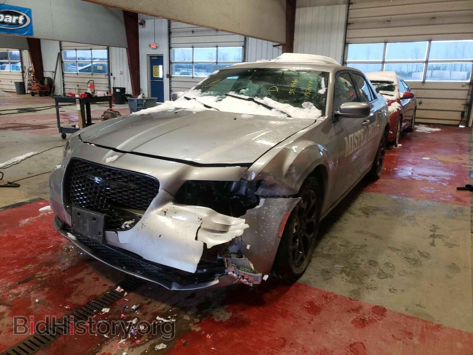 2016 CHRYSLER 300 - VIN: 2C3CCAGG7GH152414 - Фото 2