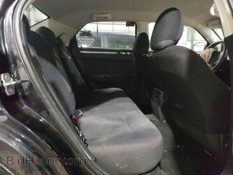 2010 Chrysler 300 (VIN 2C3CA4CD5AH135461) — фото 6 из 10