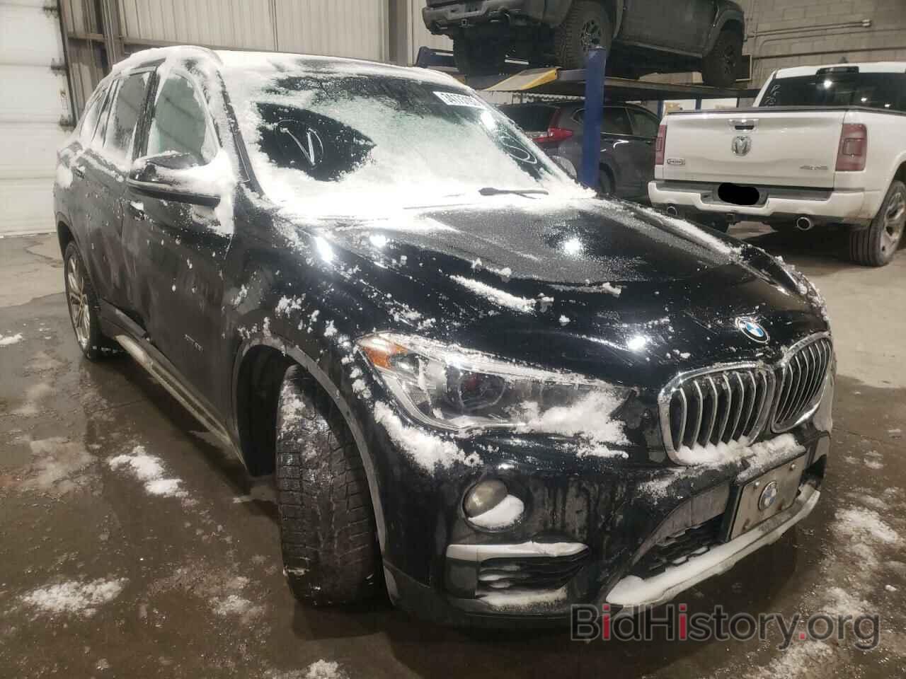 Фотография WBXHT3C37J5F92881 - BMW X1 2018