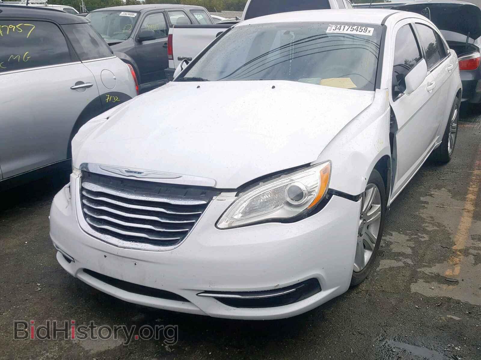 2013 CHRYSLER 200 - VIN: 1C3CCBAB6DN647967 - Фото 2