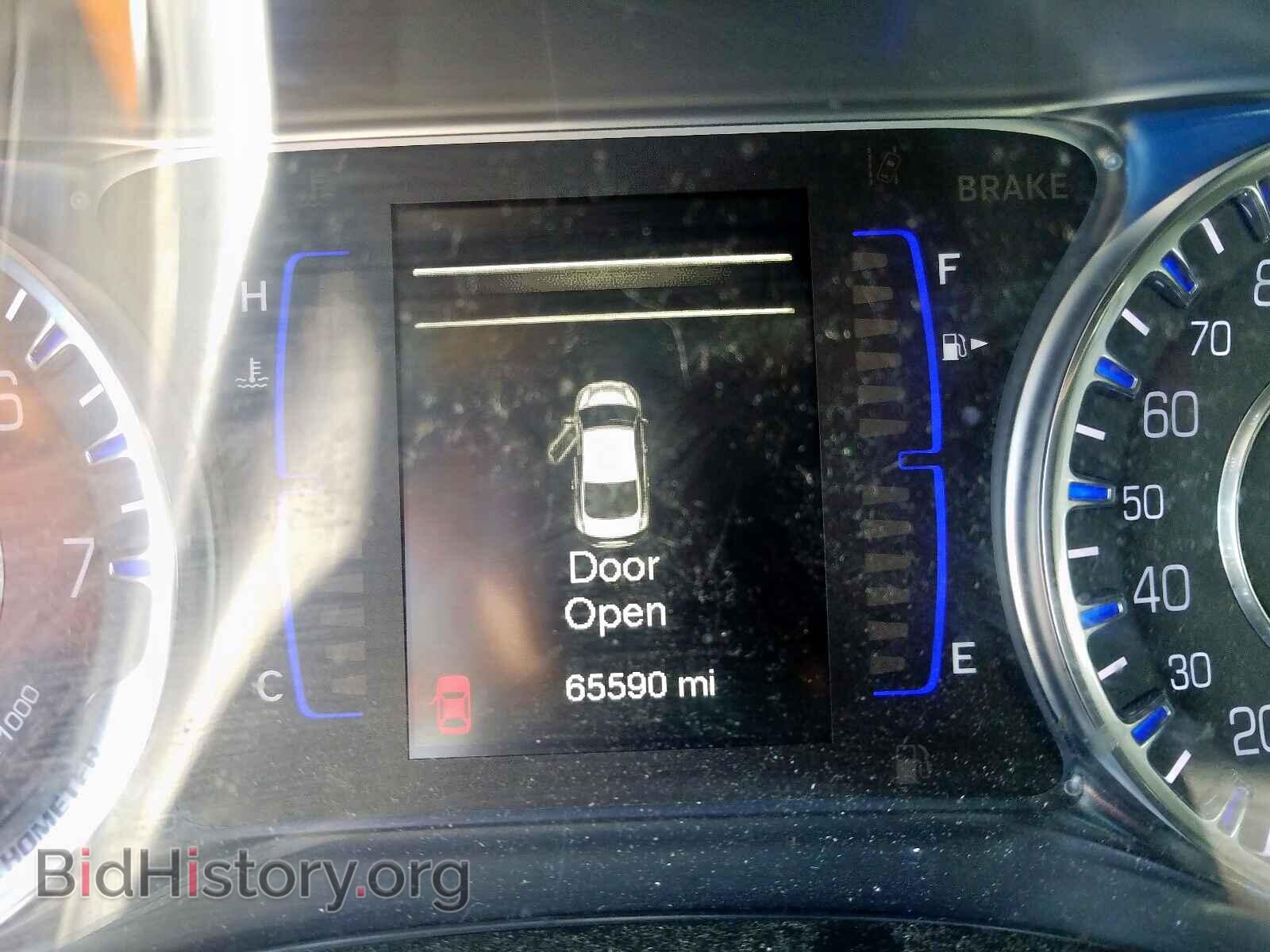 2016 CHRYSLER 200 - VIN: 1C3CCCAB5GN103809 - Photo 8