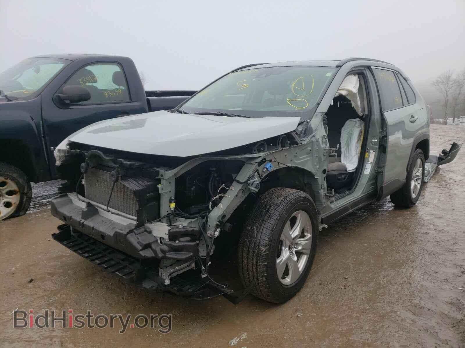 2020 TOYOTA RAV4 - VIN: JTMP1RFV1LD054732 - Фото 2