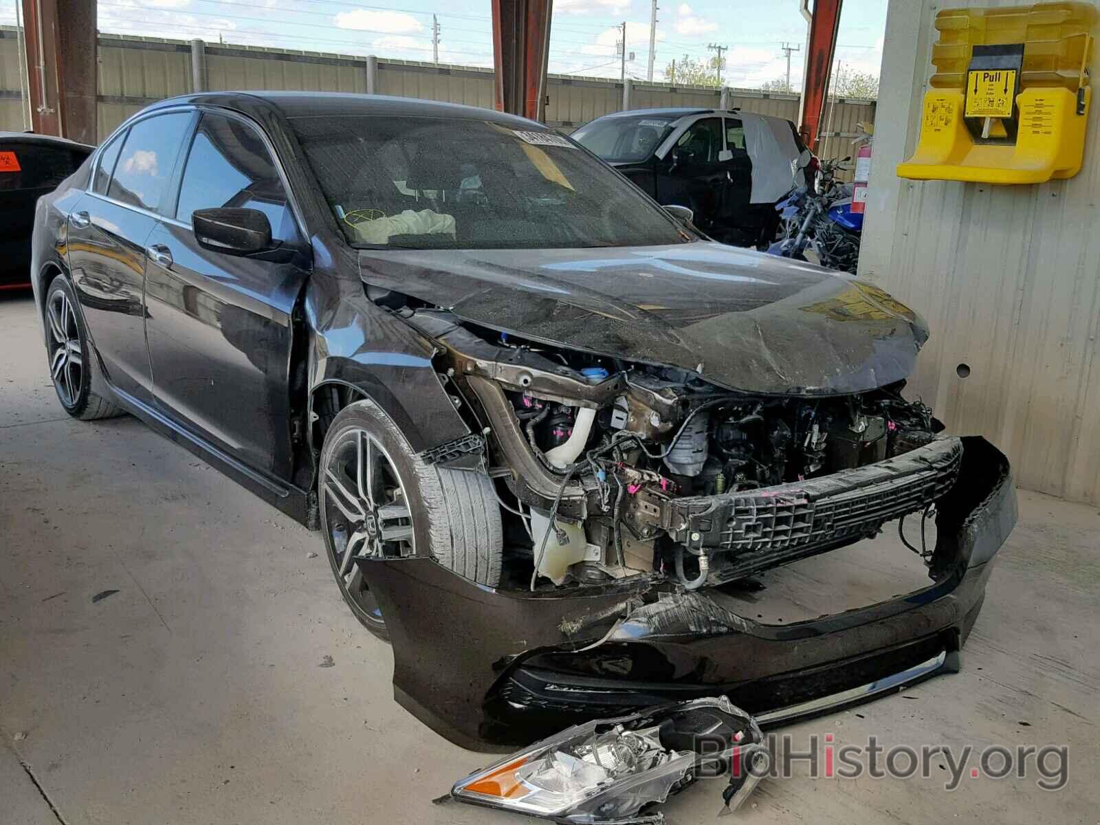 Photo 1HGCR2F5XHA231870 - HONDA ACCORD SPO 2017