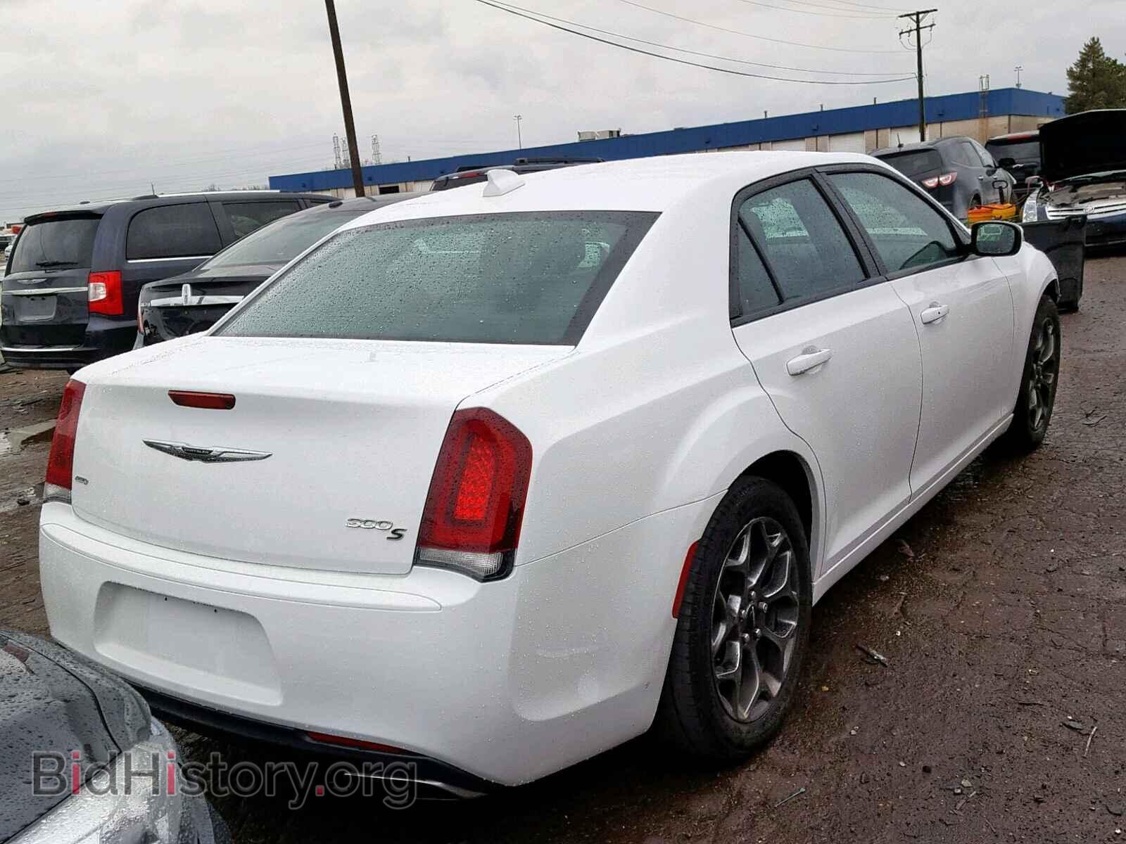 2017 CHRYSLER 300 - VIN: 2C3CCAGG6HH637659 - Фото 4