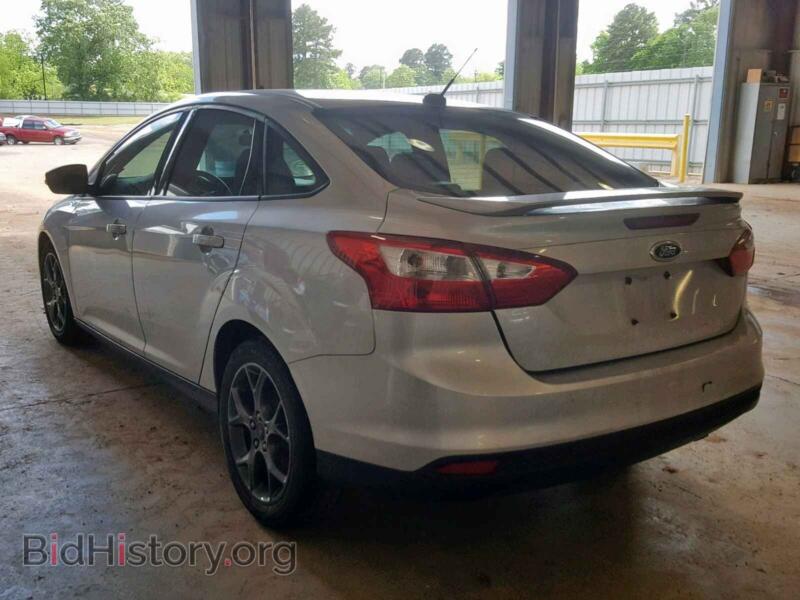 2013 Ford FOCUS SE (VIN 1FADP3F2XDL226340) — фото 3 из 10