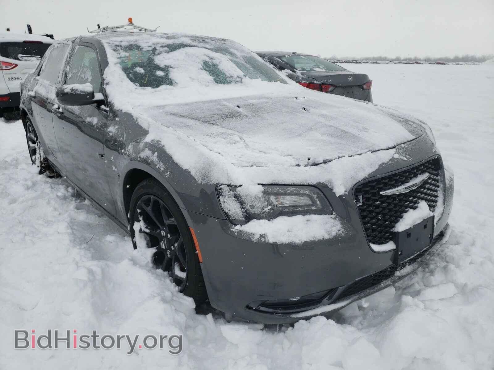 Фотография 2C3CCABG0KH628762 - CHRYSLER 300 2019