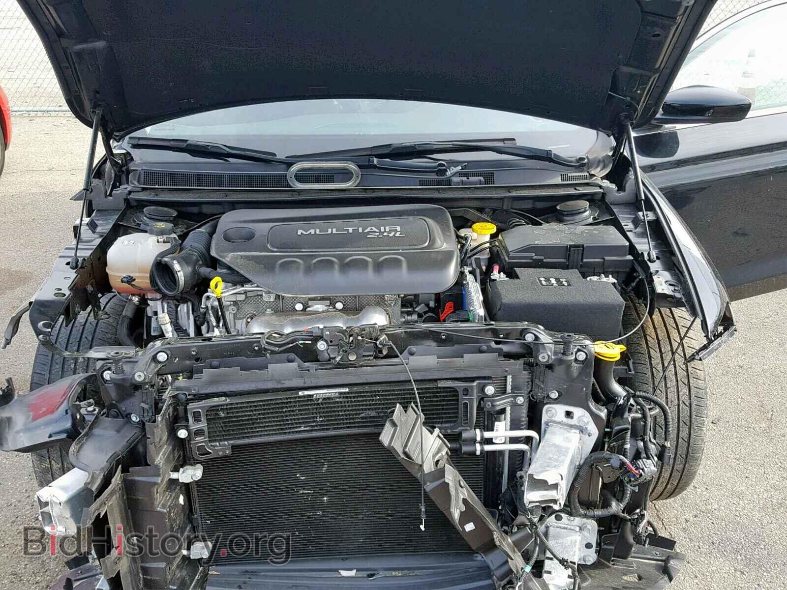 2016 CHRYSLER 200 - VIN: 1C3CCCAB5GN173374 - Фото 7