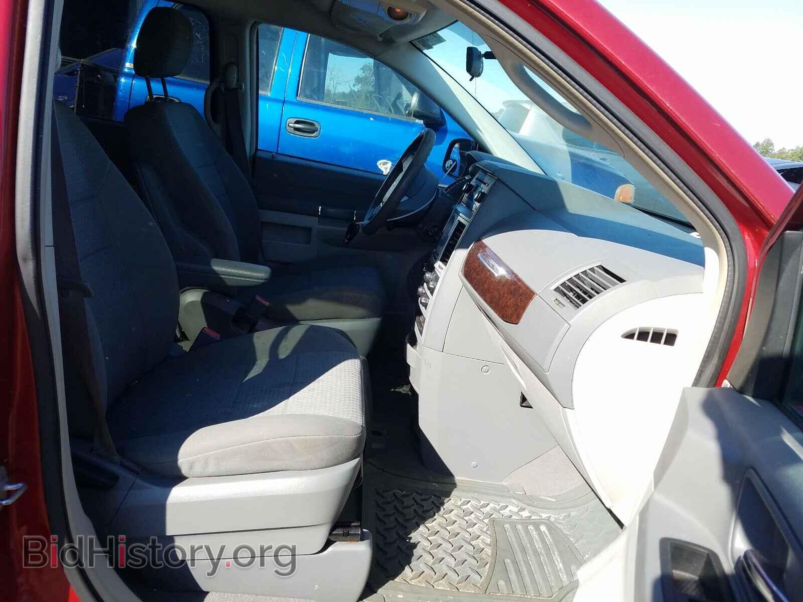 2010 CHRYSLER MINIVAN - VIN: 2A4RR4DE8AR186415 - Фото 5